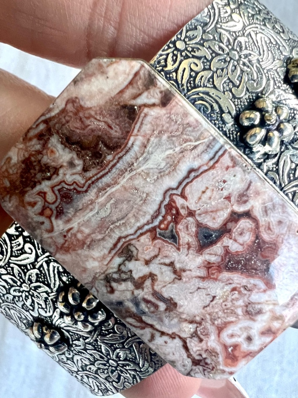 925 Playful CRAZY LACE AGATE Embossed Cuff Bracelet - Picture 7 of 10